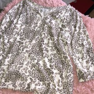 Woman’s Half Sleeve Flower Design Blouse